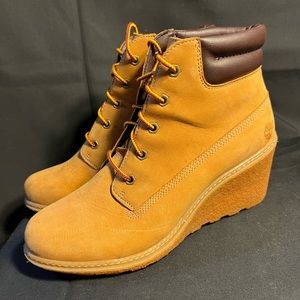 Timberland Earthquake womens wedge heal shoes size 7.5